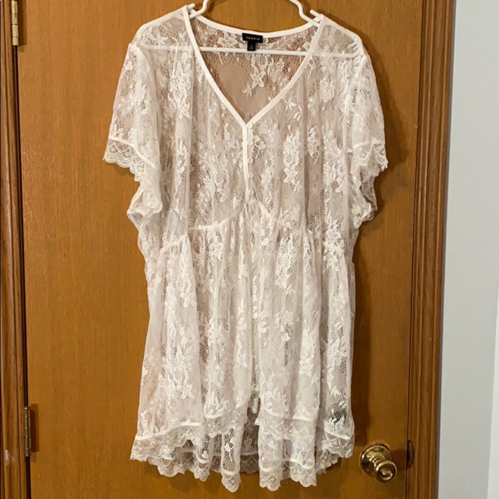Torrid white lace top